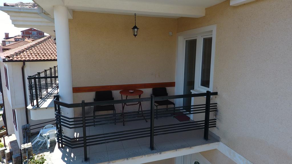Apartment And Studio Damjan Ohrid Exterior photo