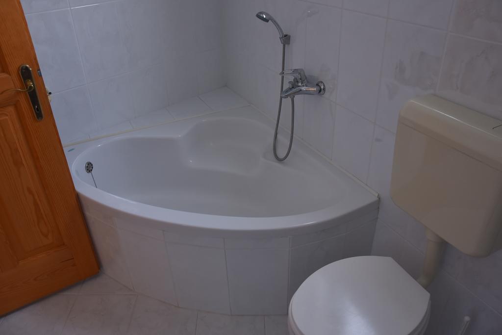 Apartment And Studio Damjan Ohrid Exterior photo